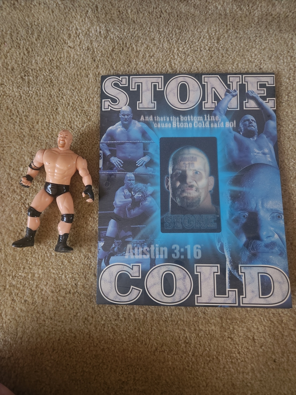 Stone Cold Folder W/ Hologram & Stone Cold Figurine